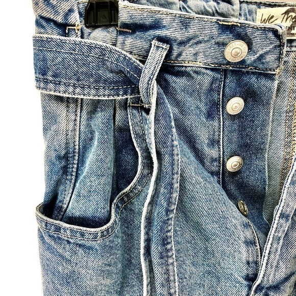 Free People East of Eden Medium Wash Denim Belted Mini Skirt Sizes 26 & 25 NWT - Picture 6 of 13